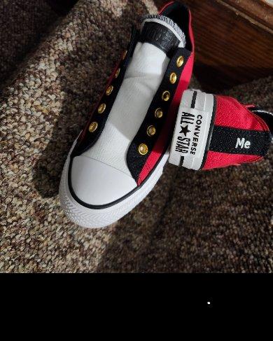 Was a pleasant surprise to see they were delivered...I was not tracking...I love love love them!!!!