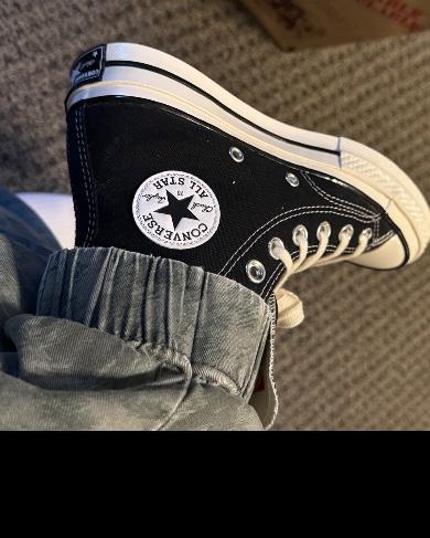 Got these in wide width, women’s size 5, and they perfectly fit!! I’m so happy. They’re a huge upgrade to my old converse sneakers and because of the wide width I can run comfortably now!! I can slip them on easily when the laces aren’t in the last upper 2 holes, and I can lace them up for extra security.
