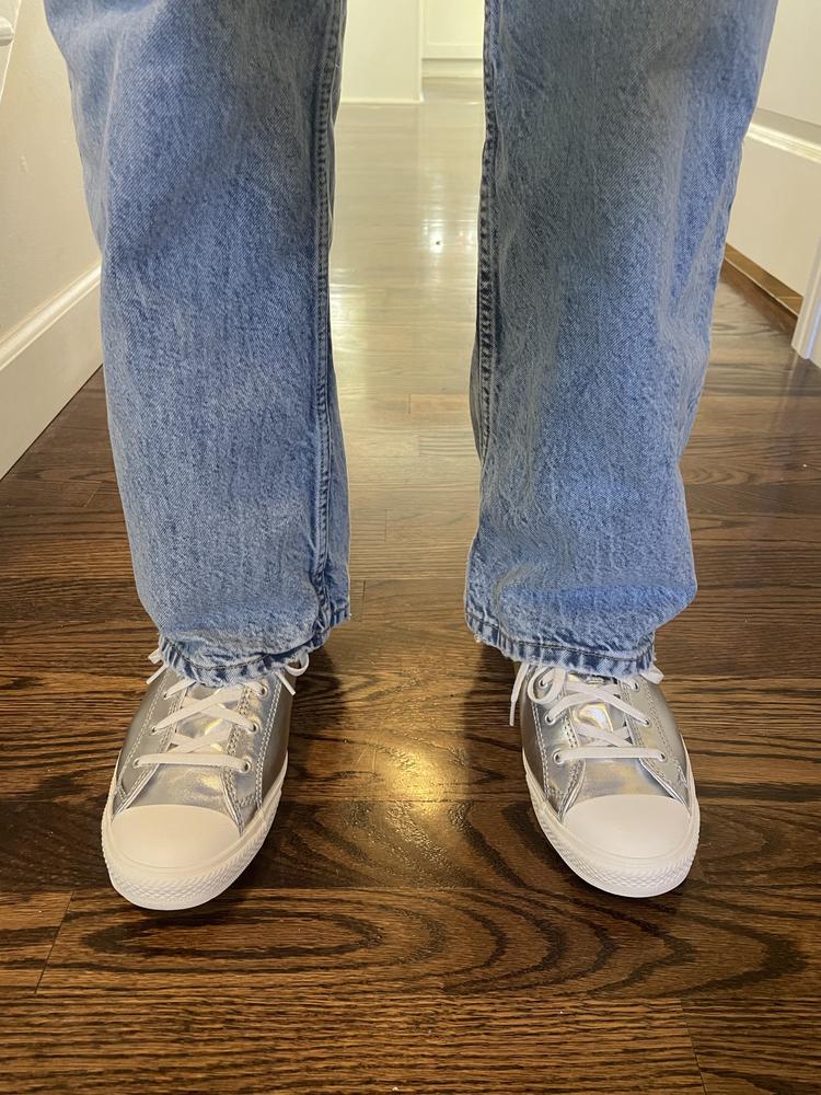 Modern metallic look with classic comfort