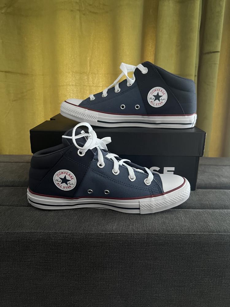Chuck Taylor All Star Axel Big Kids Mid Shoe. Converse.com