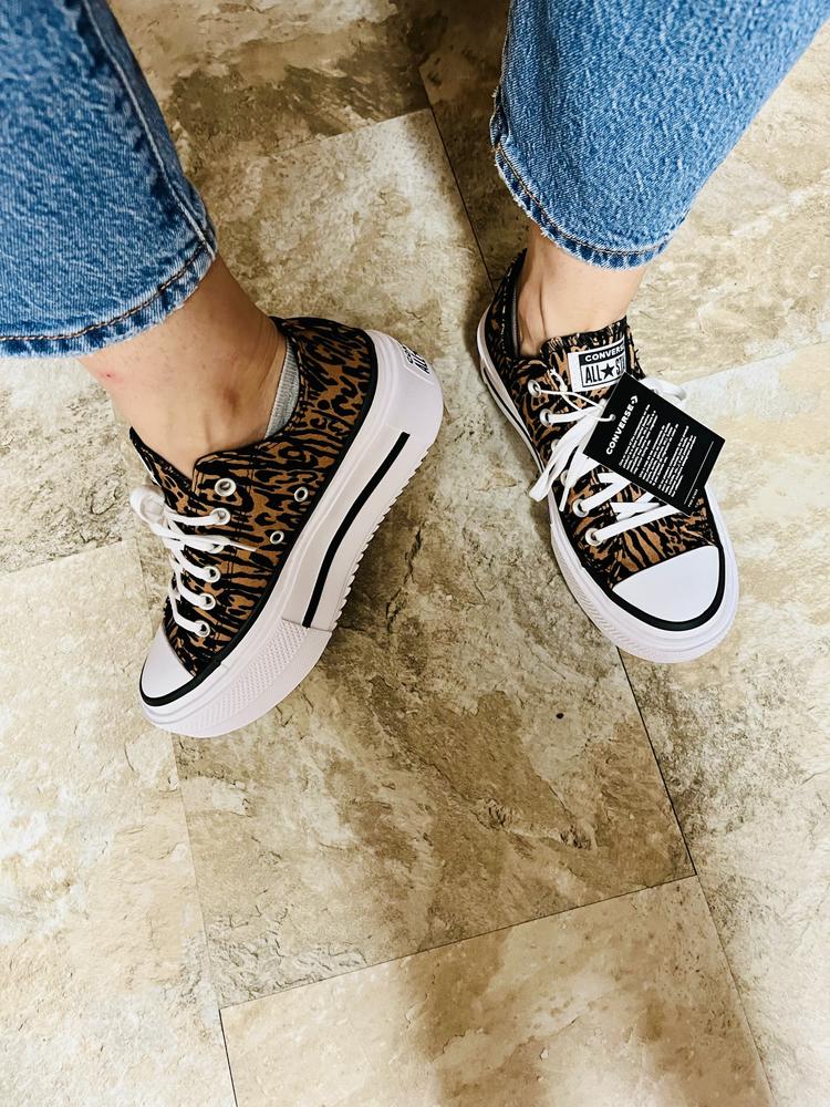 Trendy platform classic sneaker!