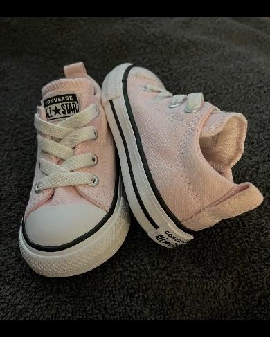 PERFECT COLOR, PERFECT CHUCKS