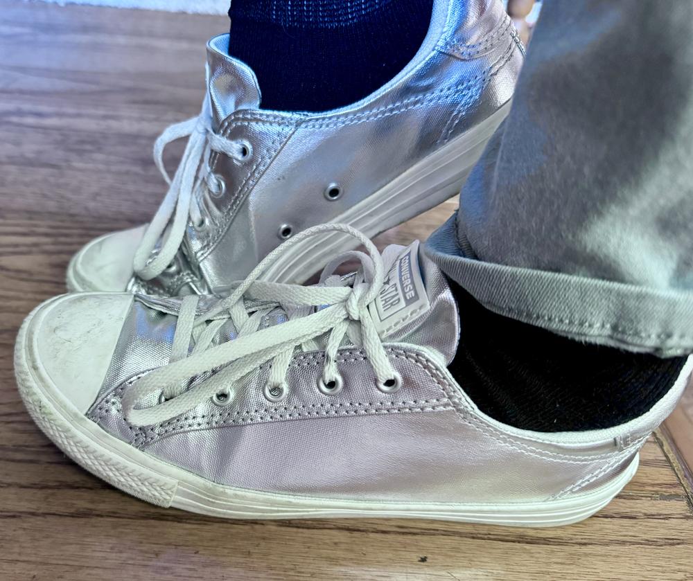 Quality shine, takes some breaking in