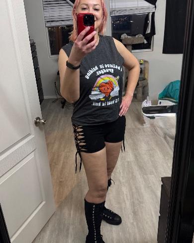 Wide calf peeps, these fit my 16&rdquo; calves