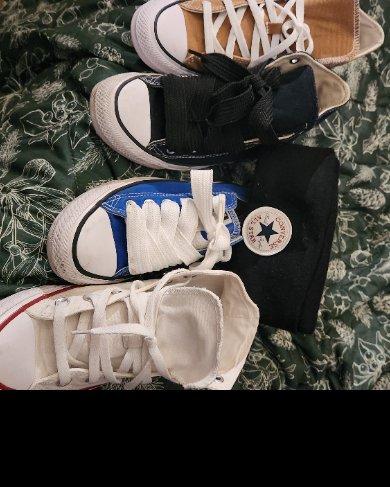 I LOVE CHUCKS!!