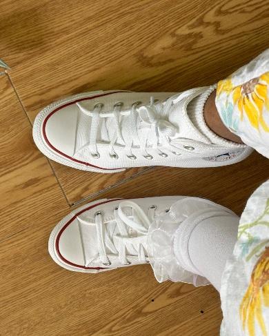 I’m all about Chucks- these are my first raised heel Chuck. I couldn’t believe how comfy they are. The stitching didn’t even bother me like many of my new ones start out. I love these and need a pair in black now.  I also love that the laces are extra long, allowing me to wrap them. They’re bright white, look amazing and made me feel good.