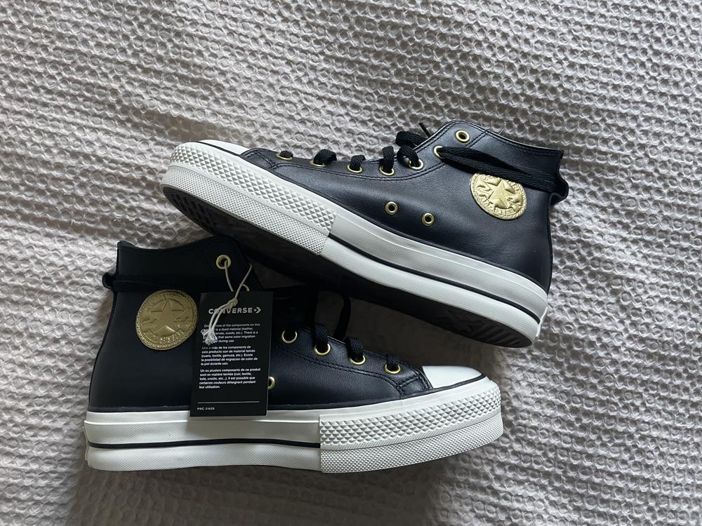 Love these shoes! I’m normally a 9.5 or a 10. I got a 10 in these and I’m happy with the fit. I can still wear a warm pair of socks with them comfortably. You can tell the leather is high quality. It’s super soft and smooth. I normally don’t buy chunky heels because I can’t stand feeling like I have weights attached to my feet, but these are not heavy at all. I love the extra cushiness from the thick bottoms and could comfortably wear them all day. The wrap around laces look very sleek. That plus the gold accents make these easy to dress up or down. I’ve worn them with a fancy tulle dress and with leggings and a denim jacket. They’re super warm because of the fleece lining, so they’re perfect for cold days. Could even be used in light snow because of the higher platform and the thick rubber toe and leather upper. Overall super versatile and I think I’ll be reaching for these a lot this winter!