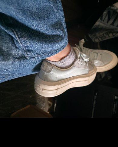 I love my new converse cruise. The color is so cute, I also love that they come with two pairs of shoelaces. They fit nicely and the platforms are perfect they give me a little more hight.