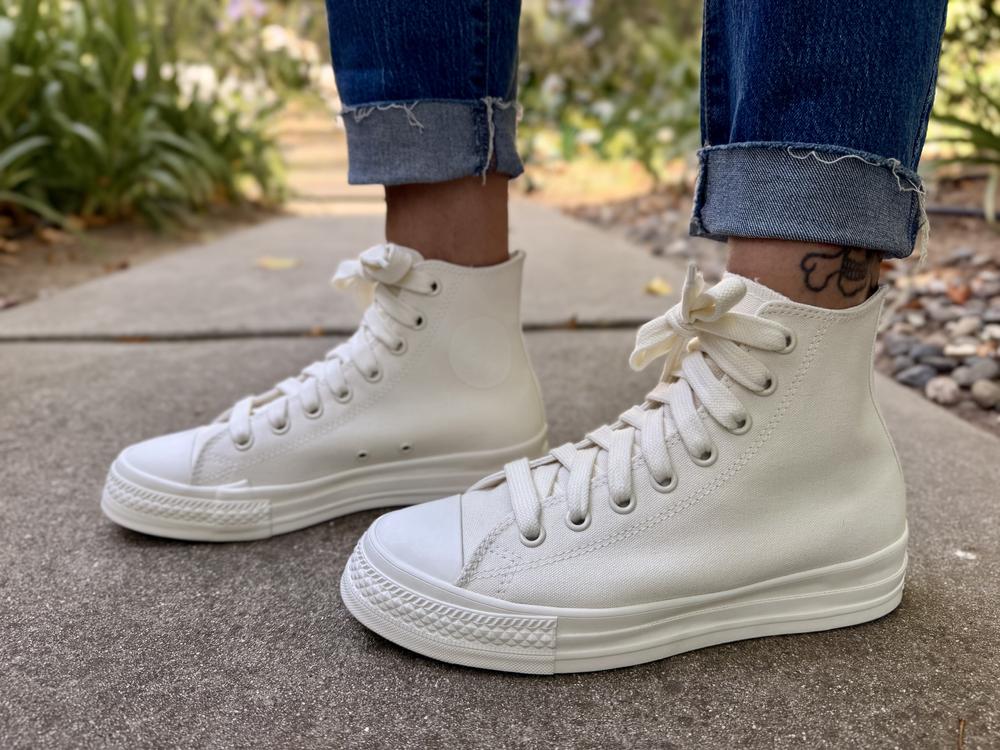 The CUTEST Chuck Taylor Throwback