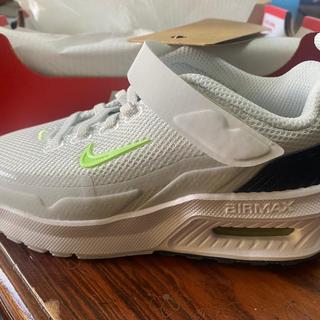 Enviado por CINTYAKARINAD721460337