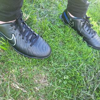 Submitted by JR LEGEND 10 Soccer Shoes!
