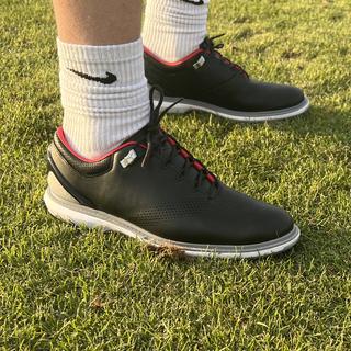 Submitted by Nike women’s Air Max Portal Shoes