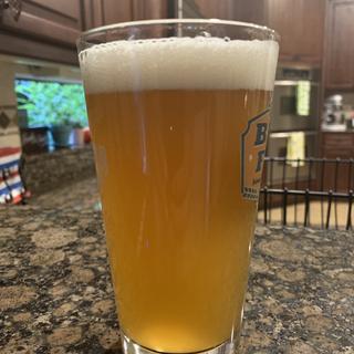 7% ABV with a great flavor profile you’d expect from a farmhouse saison.