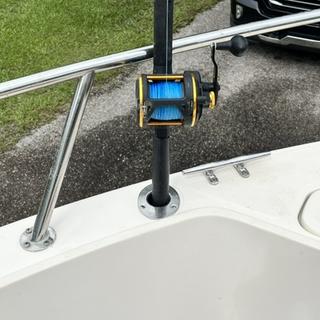 Supporto Per Canna Da Pesca In Acciaio Inox Amarine Made (4 Pezzi) | Flush Mount 15° | Con Tappo | Per Barca