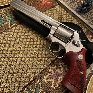 Smith & Wesson Model 686 Plus 357 Magnum 7in Stainless Pistol - 7