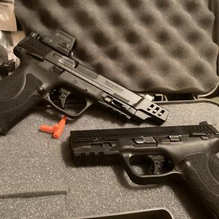 Smith & Wesson Performance Center M&P 10mm M2.0 10mm Auto 5.6in Stainless Steel w/ Armornite Pistol - 15+1 Rounds