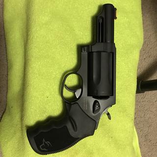 Taurus Judge 410 Gauge/ 45 (Long) Colt 3in Matte Black Revolver - 5 Rounds