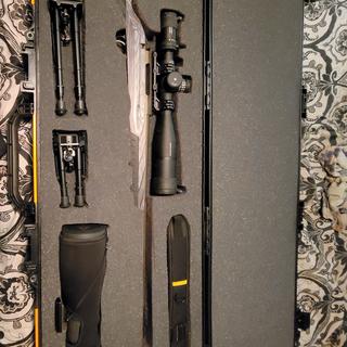 Pelican V800 Vault 53in Double Rifle Case - Black Pelican V800 Vault 53in Double Rifle Case - Black