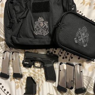 Springfield Armory Hellcat Pro OSP w/ Crimson Trace Red Dot 9mm Luger 3.7in Black Melonite Pistol - 17+1 Rounds