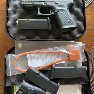 Glock 19 G5 Front Serrations 9mm Luger 4.02in Black nDLC Pistol - 15+1 Rounds
