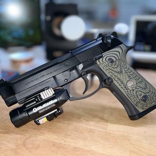 Beretta M9A1 9mm Luger 4.9in Black Pistol - 10+1 Rounds