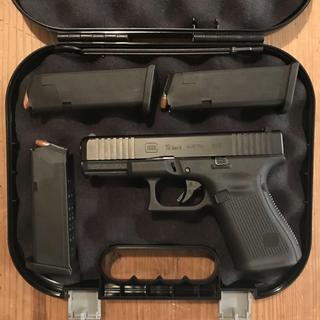 Glock 19 G5 Front Serrations 9mm Luger 4.02in Black nDLC Pistol - 15+1 Rounds