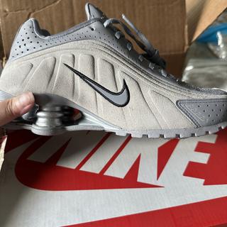 Innsendt av Nike Shox