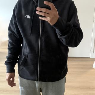 Submitted by Stylish Hoodie