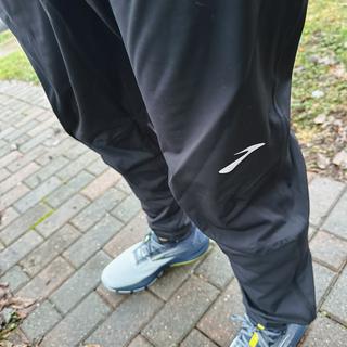 Übermittelt von Brooks Waterproof Pants
