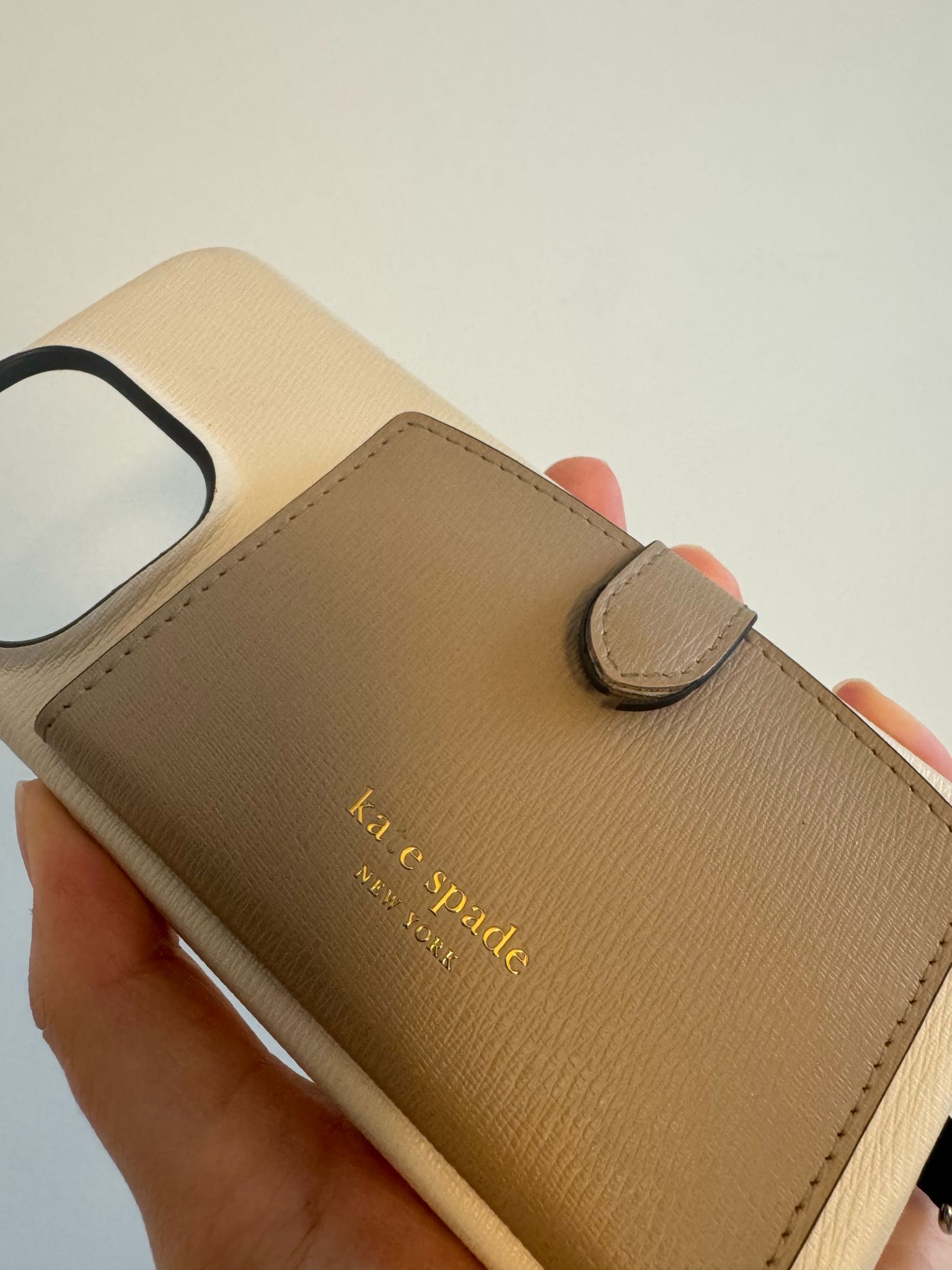 kate spade ★モーガン iPhone 15 Pro カードホルダーケース★ Morgan Colorblocked I Phone 15 Pro Cardholder Crossbody