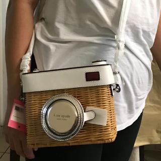 kate spade NEW YORK ローズ3Dカメラ かごバッグ ホワイト系 Rose Camera Bag | Kate Spade New York