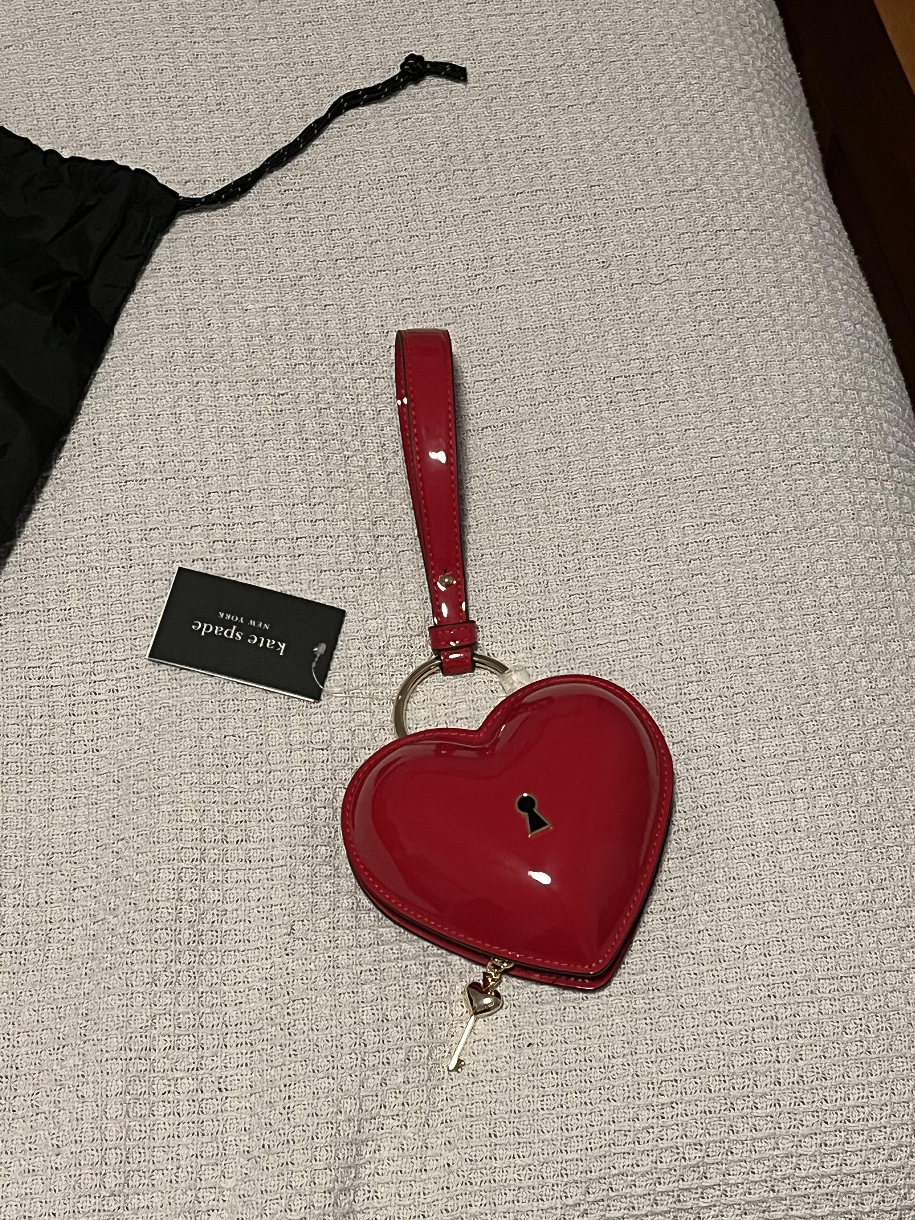 【kate spade new york】Key To My Heart ハート柄★ kate spade new york Key To My Heart Patent Leather Bag Charm