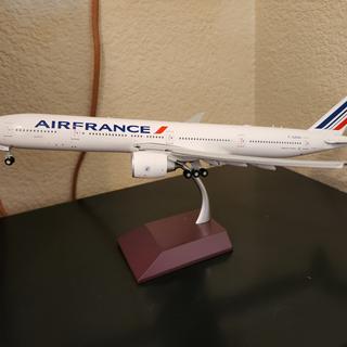 Air France Boeing 777-300ER w/Flaps Die-Cast Model