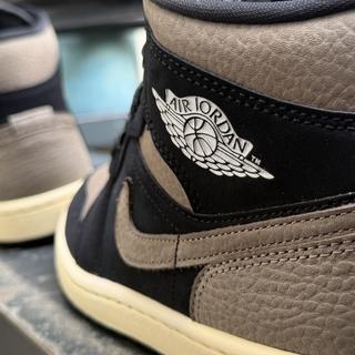 NIKE公式】エア ジョーダン 1 MID SE メンズシューズ.オンラインストア