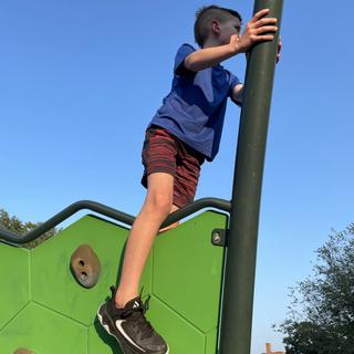 Lesliephoto12様が提出した写真に対してメディアビューアーを開く