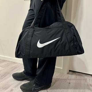 Submetido por Nike Structure