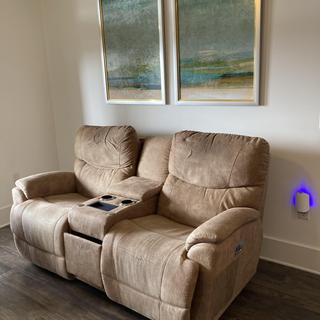 Trouper Power Reclining Loveseat w/ Headrest & Console | La