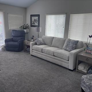 Trouper Power Reclining Loveseat w/ Headrest & Console | La-Z-Boy