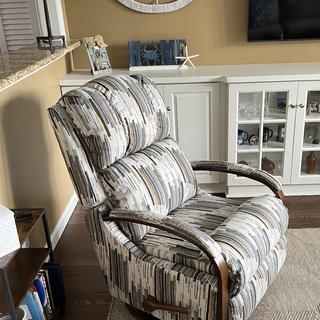 Harbor Town Swivel Gliding Recliner, In Stock | La-Z-Boy