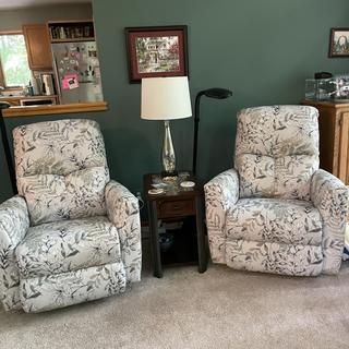 Hawthorn Power Rocking Recliner w/ Headrest & Lumbar | La-Z-Boy