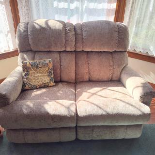 Pinnacle Wall Reclining Loveseat | La-Z-Boy