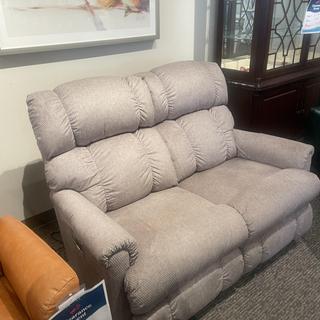 latte様2 Pinnacle Power Wall Reclining Loveseat w/ Headrest & Lumbar