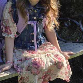 Opens Media Viewer to photo submitted by CAROLYN M