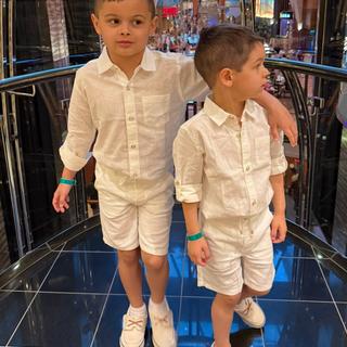 Ouvre la visionneuse de médias pour les photos soumises par Ilka R