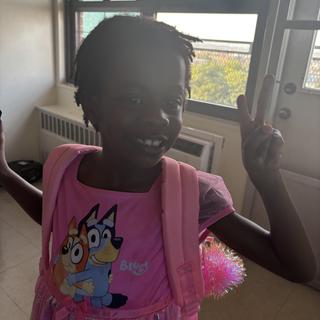 Abre el Visualizador de multimedia para la foto enviada por Nicole C.