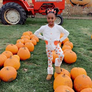 Ouvre la visionneuse de médias pour les photos soumises par Mary G