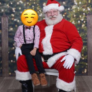 Opens Media Viewer to photo submitted by Aja T