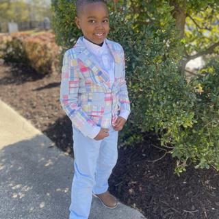 Ouvre la visionneuse de médias pour les photos soumises par Felicia W