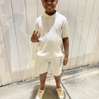 Ouvre la visionneuse de médias pour les photos soumises par Felicia W