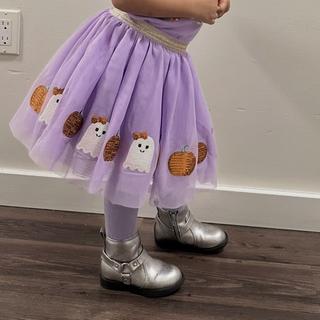 Ouvre la visionneuse de médias pour les photos soumises par Madeline